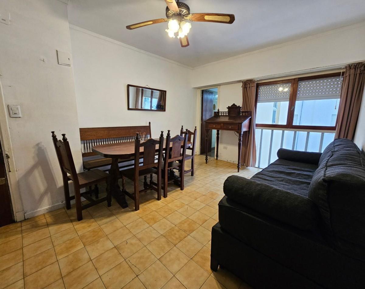 Departamento 2 ambientes con cochera y baulera en venta