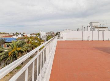 Casa · 260m² · 6 Ambientes · Casa en Venta + 2 Unidades Ind + Galpón en Caseros