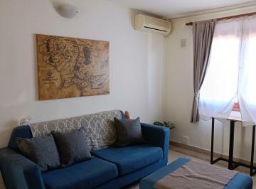 Casa · 150m² · 4 Ambientes · 1 Cochera · Casa 2 Dorm. en Venta, con Dormitorio en Suite en Yofre I