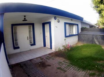 Casa · 70m² · 3 Ambientes · 1 Cochera · Casa en Venta en Barrio Jardín, Todo en Una Planta, Mirá El Video!