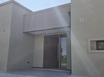 Casa de 5 ambientes, Pilar · Casa Pilar del Este a Estrenar con Pileta Dueño Directo Sin Comisión
