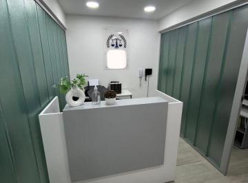 Oficina comercial de 2 ambientes, Centro / Microcentro · Centro. Uruguay 800. Oficina Dos Salas. Al Frente