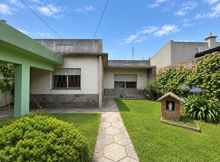 Casa · 134m² · 3 Ambientes · 2 Cocheras