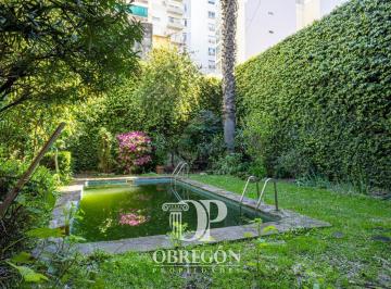 Casa · 250m² · 7 Ambientes · 2 Cocheras · Alquiler de Casa en Caballito 4 Dorm. con Parque, Piscina y Garage Para 2 Autos