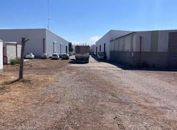 Bodega-Galpón de 1 ambiente, Luzuriaga · Galpon de 700 m² en Alquiler en Luzuriaga