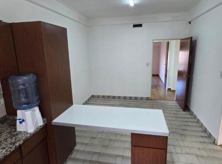 Departamento · 100m² · 8 Ambientes