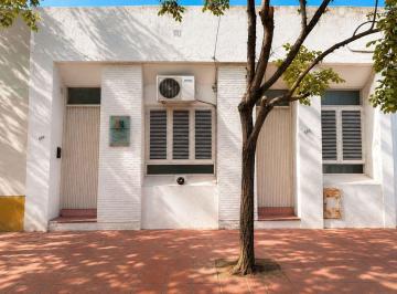 Casa · 185m² · 5 Ambientes · 1 Cochera · Venta Casa 2 Dormis + Local Centro, San Nicolas