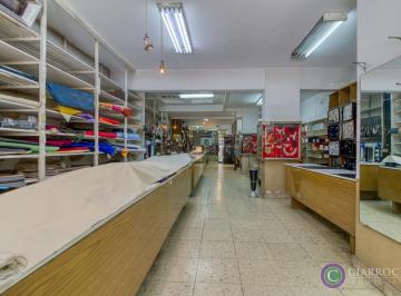 Local comercial · 190m² · 4 Ambientes · 1 Cochera · Retasado - Mt de Alvear y Montevideo - Local Apto Todo Destino Departamento Cochera