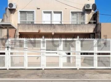 PH · 66m² · 3 Ambientes · 1 Cochera · Venta Casa Munro Excelente Zona Residencial 3 Amb