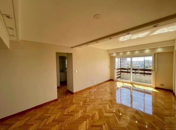 Departamento · 90m² · 4 Ambientes · 1 Cochera