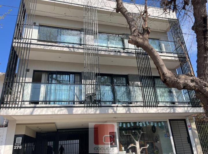 Departamento · 80m² · 2 Dormitorios · 1 Cochera