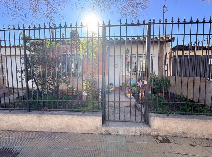Casa · 100m² · 4 Ambientes · 1 Cochera