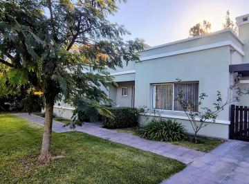Casa · 155m² · 5 Ambientes · 1 Cochera · Casa en Venta Barrio Cerrado Fincas de Maschwitz.