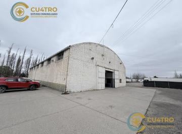 Bodega-Galpón · 700m² · Galpón en Alquiler de 700 m² Cubiertos en Cipolletti