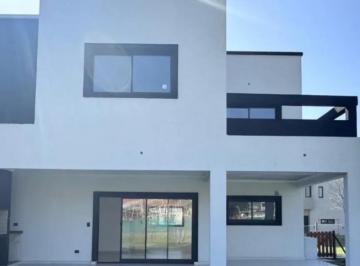 Casa · 225m² · 6 Ambientes · 2 Cocheras · Casa Venta Barrio San Pablo Pilar