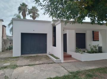 Frente · Casa en Venta / Brinkmann
