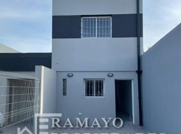 Casa · 4 Ambientes · 1 Cochera · Duplex en Alquiler Zona Longchaps