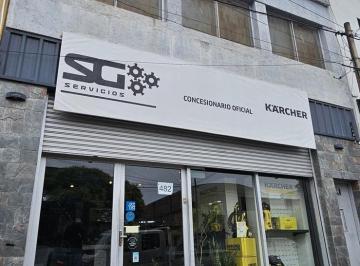 Local comercial · 295m² · 4 Ambientes · Tres Plantas, Baño y Kichinet