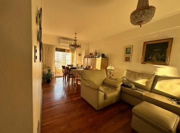 Departamento · 95m² · 4 Ambientes · 1 Cochera · Piso en Venta La Plata 3 Dorm.