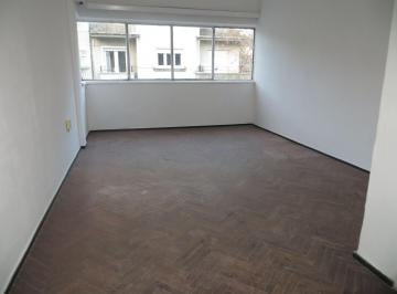 Departamento · 60m² · 3 Ambientes · Alquiler Centro Apartamento 2 Dorm.