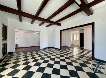 Local comercial de 4 ambientes, Mar del Plata · Chalet en Esquina Para Uso Comercial. Zona Güemes.