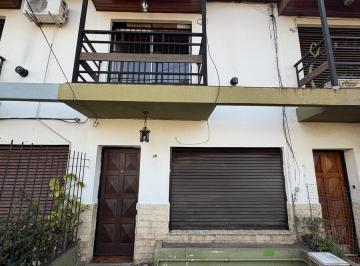 PH · 4 Ambientes · 1 Cochera · En Venta | Apto Credito Hipotecario | Importante Duplex con 2 Dorm., Entrada de Autos y Patio