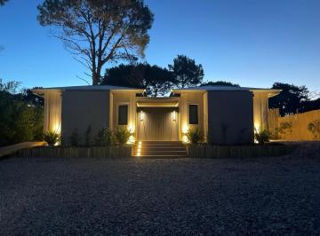 Casa · 10m² · 5 Ambientes · 2 Cocheras · Casa en Pinar del Faro, José Ignacio – 4 Suites y Piscina en Entorno de Bosque