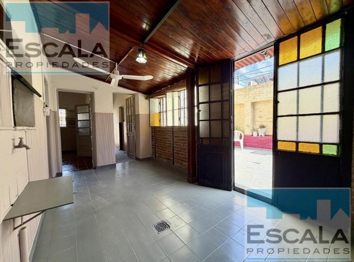 Casa · 70m² · 5 Ambientes