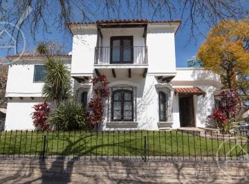 Casa · 335m² · 8 Ambientes · Alquiler Casa Ocho Ambientes Nuñez
