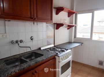 Departamento · 38m² · 3 Ambientes · Alquiler - Departamento en Segundo Piso por Escalera de 1 Dormitorio - Barrio Martin, Rosario.