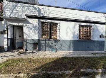 Casa · 90m² · 4 Ambientes · Casa a Reciclar en Quilmes en Venta, Valor Lote! Oportunidad