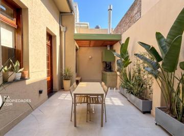 Departamento · 93m² · 5 Ambientes · Venta | Departamento Reciclado de 2 Dorm. con Patio - Brown 2100