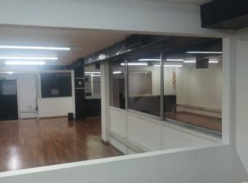 Local comercial · 405m² · 6 Ambientes · Depósito en Venta con Oficinas en Balvanera Sin Expensas, parte Financiada!