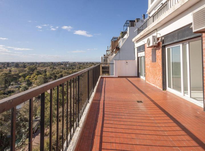 Departamento · 192m² · 4 Ambientes · 1 Cochera