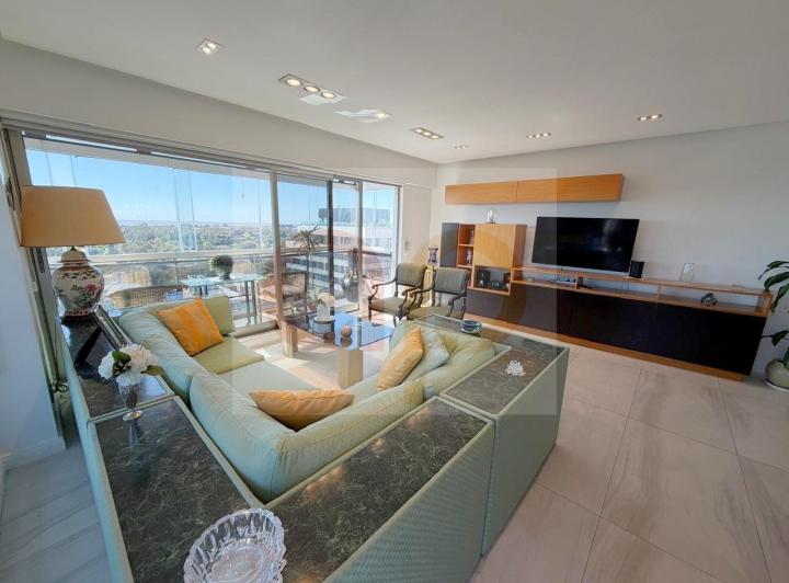 Departamento · 125m² · 4 Ambientes · 2 Cocheras