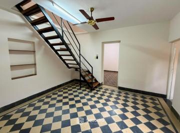 Departamento · 138m² · 4 Dormitorios · Venta - Departamento de Pasillo de 4 Dorm. con Patio - Barrio Arroyito, Rosario.