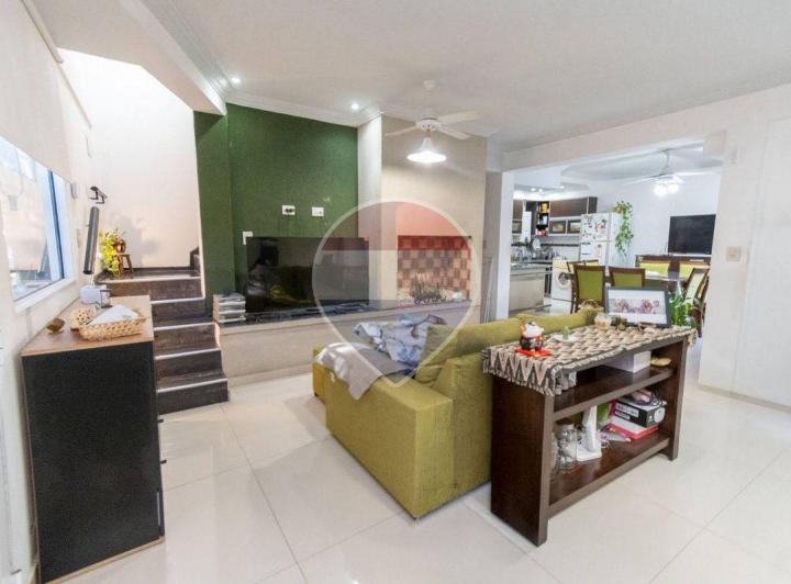 Casa · 118m² · 5 Ambientes · 1 Cochera