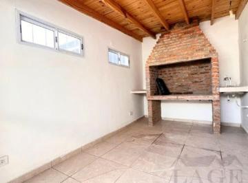 PH · 50m² · 2 Ambientes · PH 2 Amb Pb Quincho Independiente S/ Expensas Refaccionado