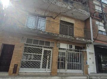 Departamento · 360m² · 8 Ambientes · 1 Cochera · Venta Propiedad Única Morón 4 Ambientes 2 Locales Comerciales