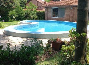Casa · 180m² · 4 Ambientes · 1 Cochera · Enero Febrero