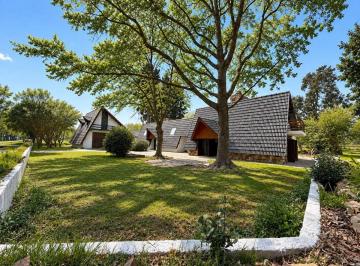 Casa de 6 ambientes, Exaltación de la Cruz · Complejo con Chalet, Cabañas y Granero a La Venta en El Remanso, Exaltacion de La Cruz.