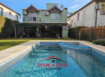 Casa · 106m² · 4 Ambientes · 2 Cocheras · Casa en Venta en Banco Provincia Country Club. 330 m²