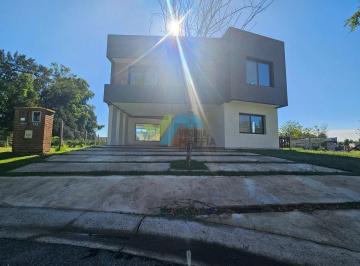 Casa · 170m² · 6 Ambientes · 3 Cocheras · Casa en Venta en Santo Tomas, Derqui, Pilar