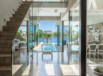 Casa · 370m² · 7 Ambientes · 1 Cochera · Casa en Alq. Temporario Ubicado en Los Alisos, Nordelta, Tigre