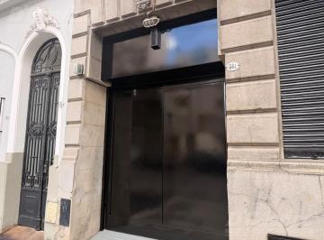 Depósito · 246m² · Depósito en Alquiler en Caballito.