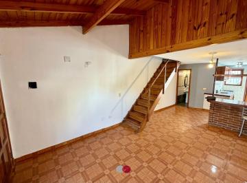 PH · 82m² · 3 Ambientes · 1 Cochera · PH en Los Pinares