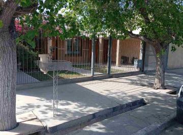 Terreno · 2328m² · Terreno de 2328 m², con Casa y Ex Bodega. Rawson
