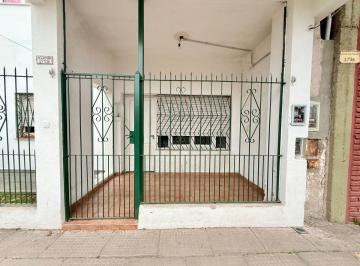 PH de 4 ambientes, Ituzaingó · PH Al Frente de 4 Ambientes con Cochera y Patio - Ituzaingó