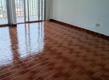 Departamento de 2 ambientes, Parque Patricios · Dos Ambientes Grandes