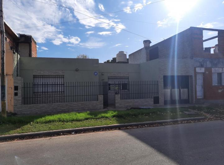 Casa · 88m² · 4 Ambientes · 1 Cochera